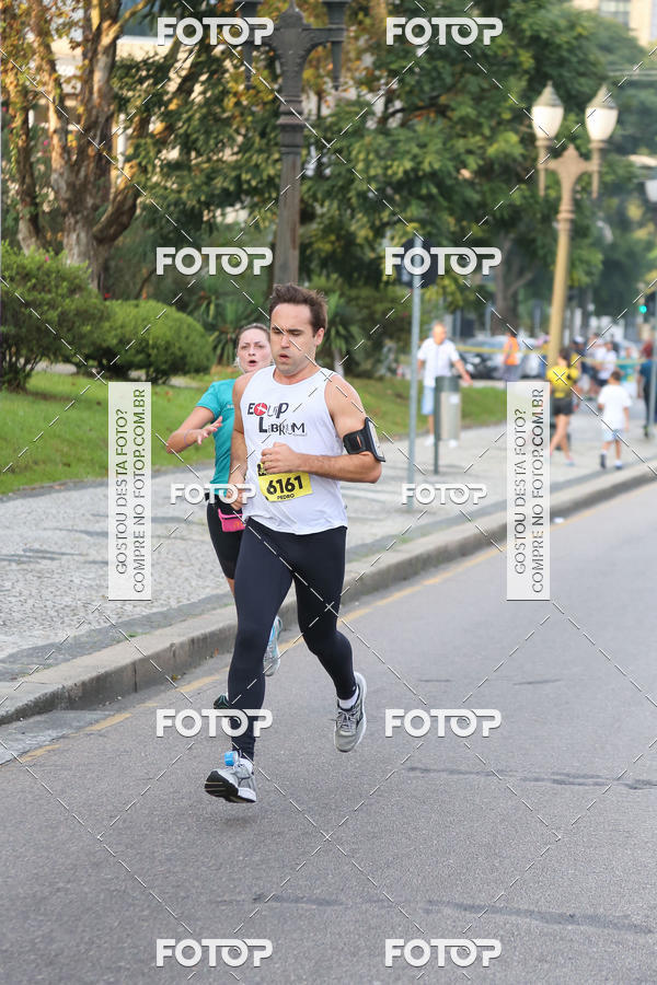 Buy your photos of the eventMeia Maratona Internacional de Curitiba 2018 on Fotop