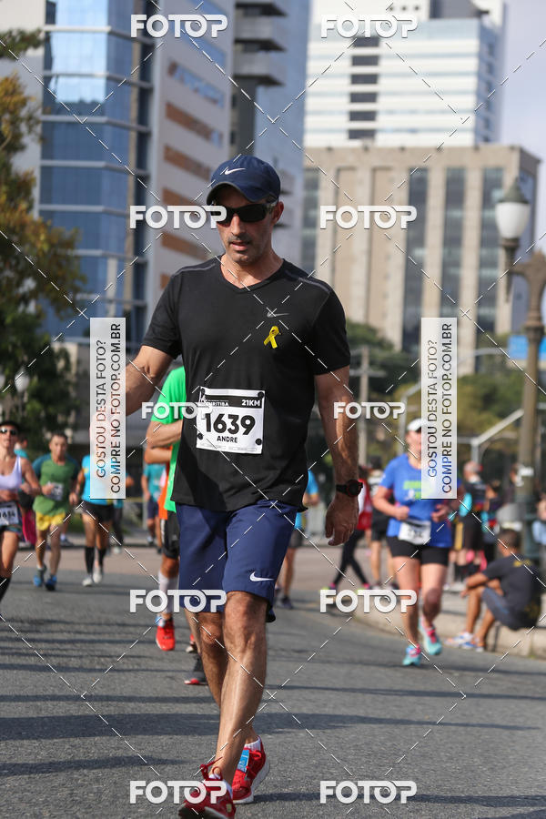 Buy your photos of the eventMeia Maratona Internacional de Curitiba 2018 on Fotop