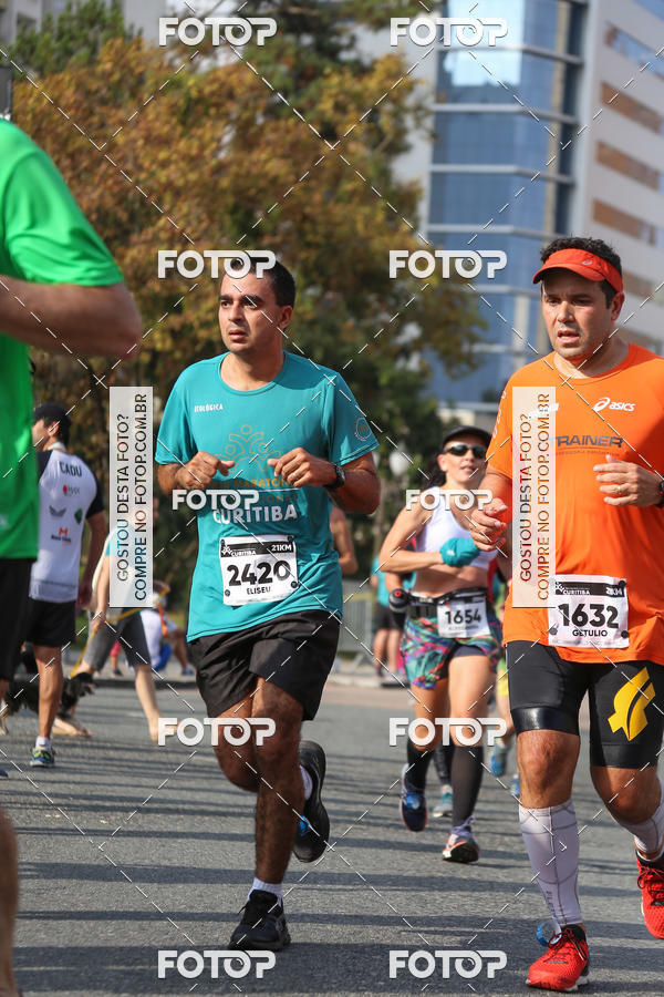 Buy your photos of the eventMeia Maratona Internacional de Curitiba 2018 on Fotop
