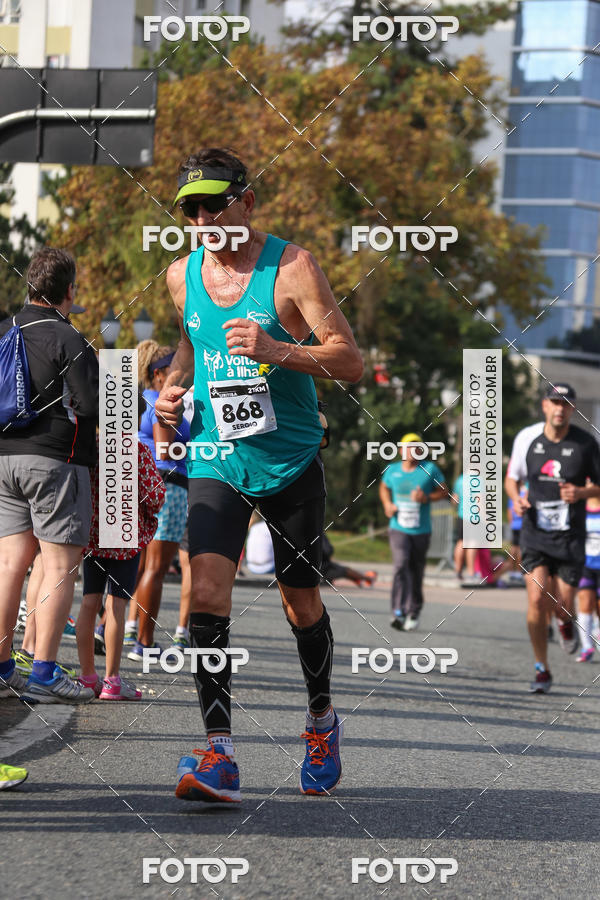 Buy your photos of the eventMeia Maratona Internacional de Curitiba 2018 on Fotop