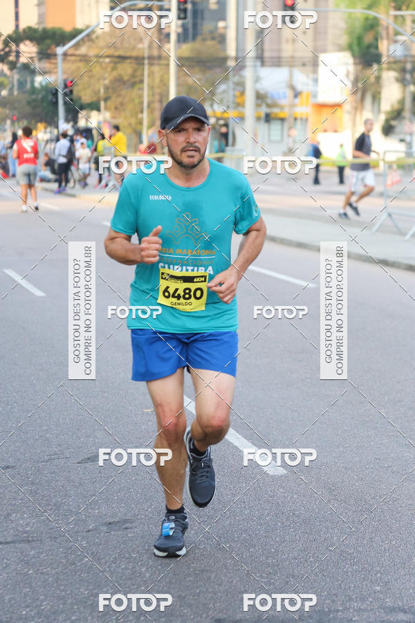 Buy your photos of the eventMeia Maratona Internacional de Curitiba 2018 on Fotop