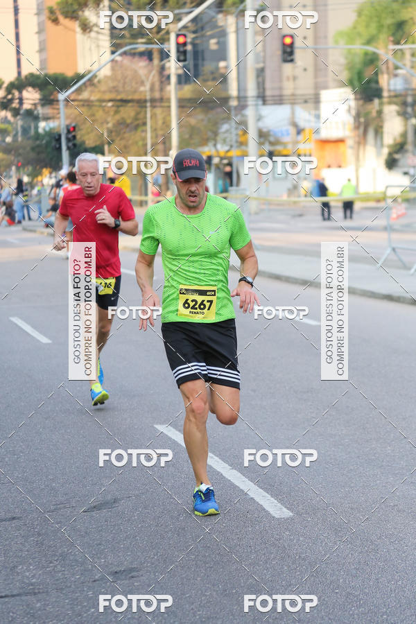 Buy your photos of the eventMeia Maratona Internacional de Curitiba 2018 on Fotop