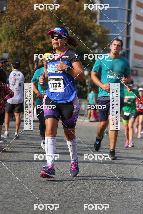 Buy your photos of the eventMeia Maratona Internacional de Curitiba 2018 on Fotop