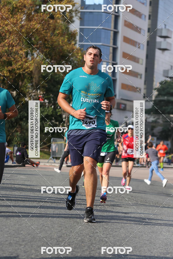 Buy your photos of the eventMeia Maratona Internacional de Curitiba 2018 on Fotop