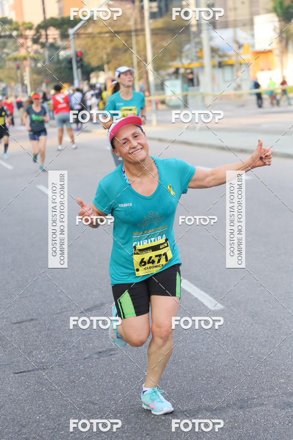 Buy your photos of the eventMeia Maratona Internacional de Curitiba 2018 on Fotop