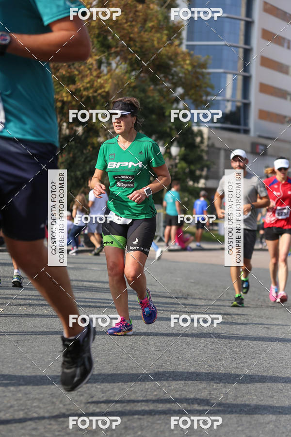 Buy your photos of the eventMeia Maratona Internacional de Curitiba 2018 on Fotop