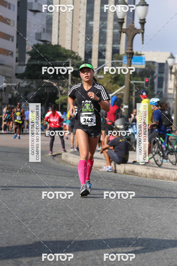 Buy your photos of the eventMeia Maratona Internacional de Curitiba 2018 on Fotop