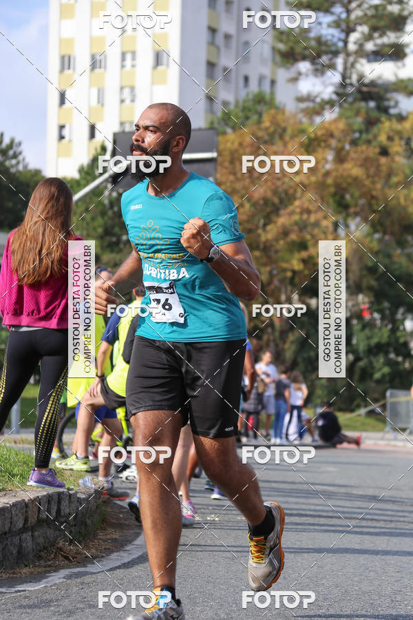 Buy your photos of the eventMeia Maratona Internacional de Curitiba 2018 on Fotop
