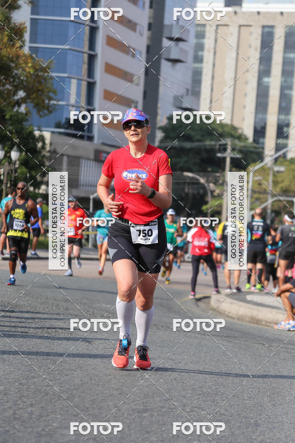 Buy your photos of the eventMeia Maratona Internacional de Curitiba 2018 on Fotop