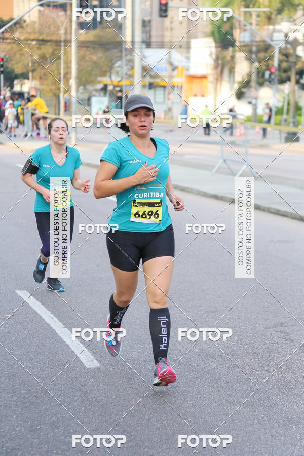 Buy your photos of the eventMeia Maratona Internacional de Curitiba 2018 on Fotop