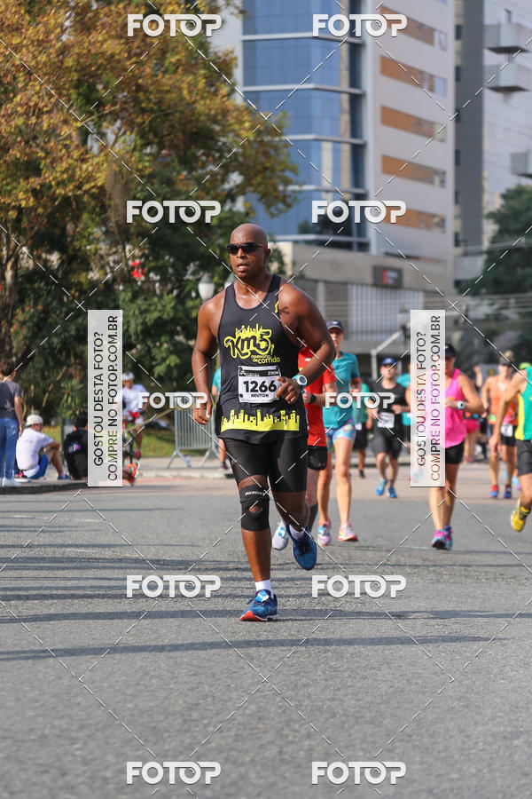Buy your photos of the eventMeia Maratona Internacional de Curitiba 2018 on Fotop