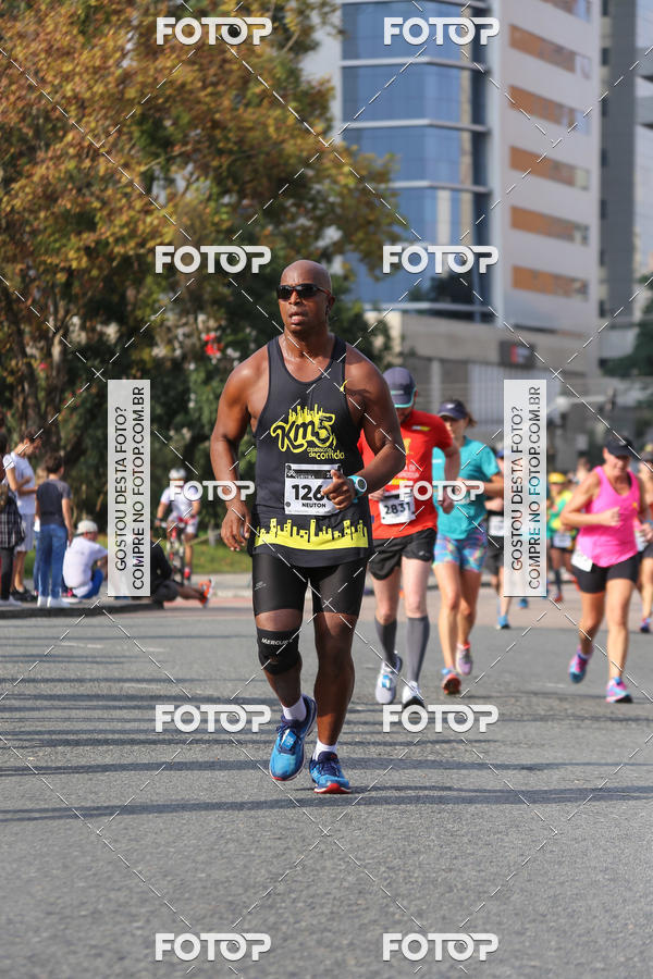 Buy your photos of the eventMeia Maratona Internacional de Curitiba 2018 on Fotop