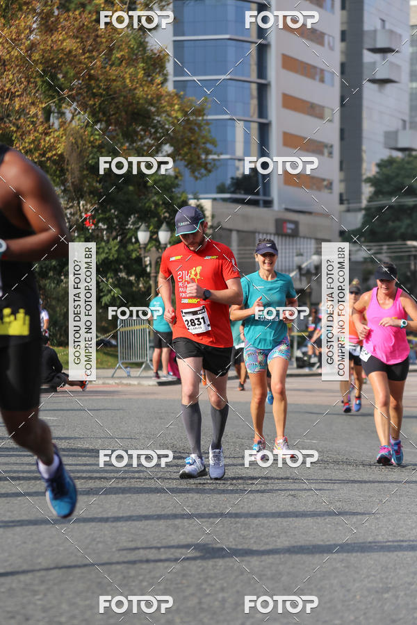 Buy your photos of the eventMeia Maratona Internacional de Curitiba 2018 on Fotop