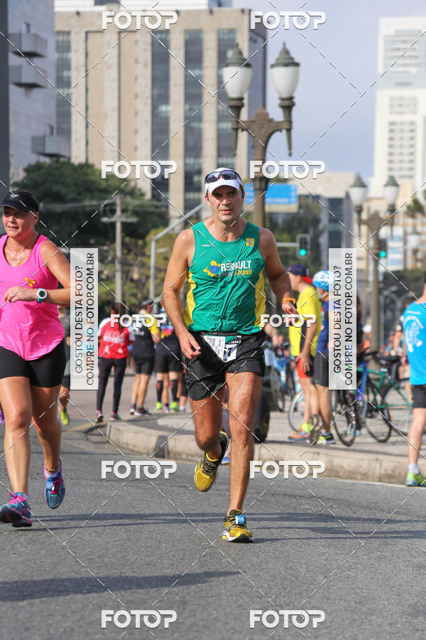 Buy your photos of the eventMeia Maratona Internacional de Curitiba 2018 on Fotop
