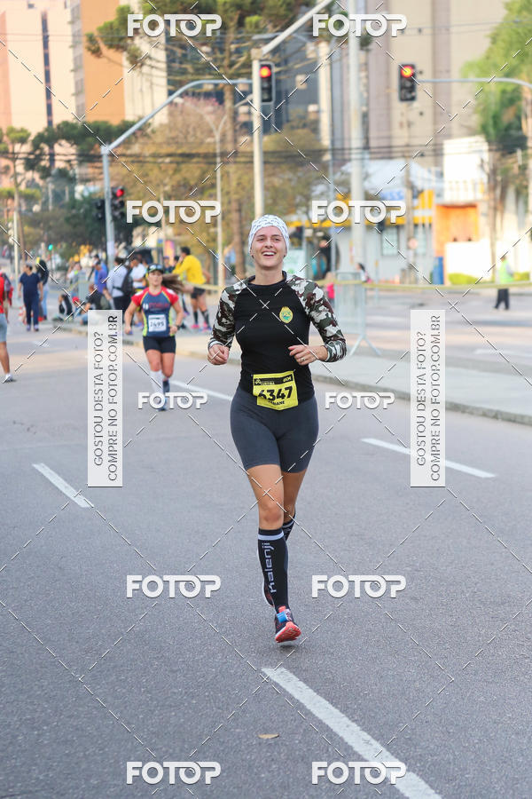 Buy your photos of the eventMeia Maratona Internacional de Curitiba 2018 on Fotop