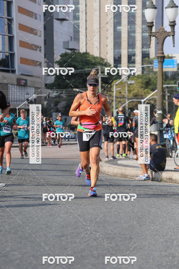 Buy your photos of the eventMeia Maratona Internacional de Curitiba 2018 on Fotop