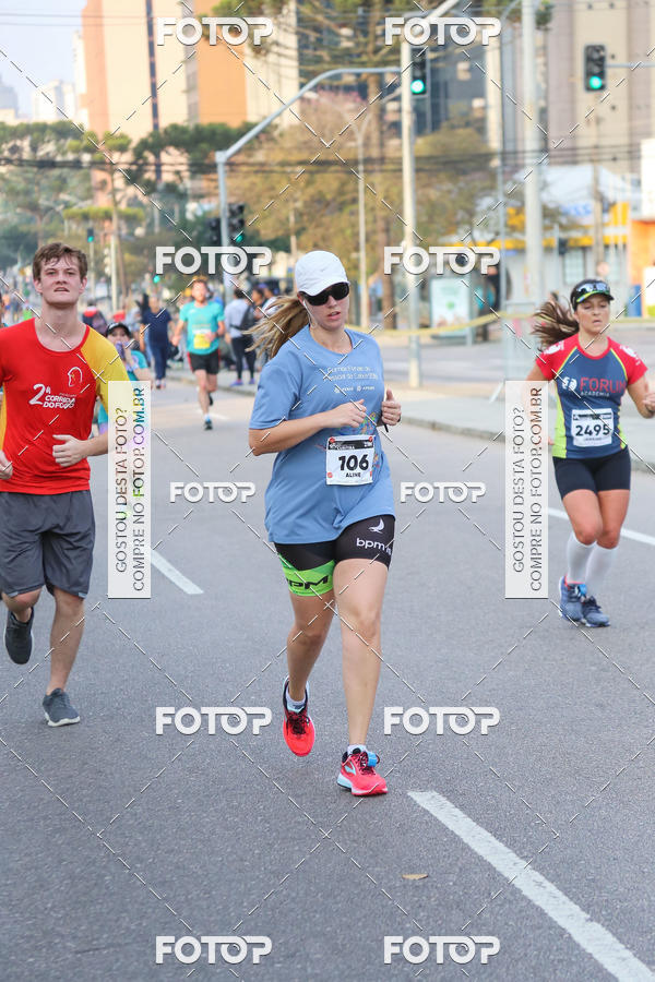Buy your photos of the eventMeia Maratona Internacional de Curitiba 2018 on Fotop