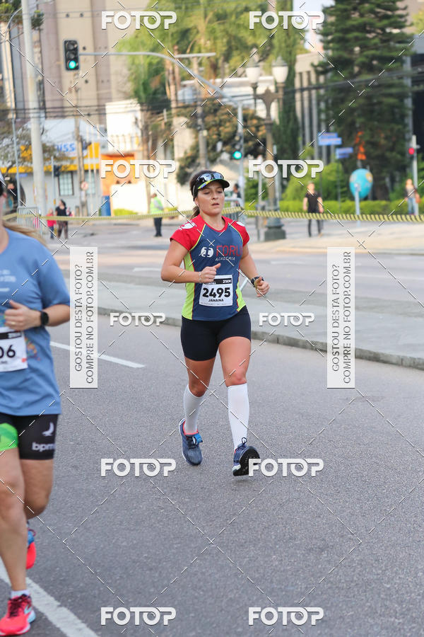 Buy your photos of the eventMeia Maratona Internacional de Curitiba 2018 on Fotop
