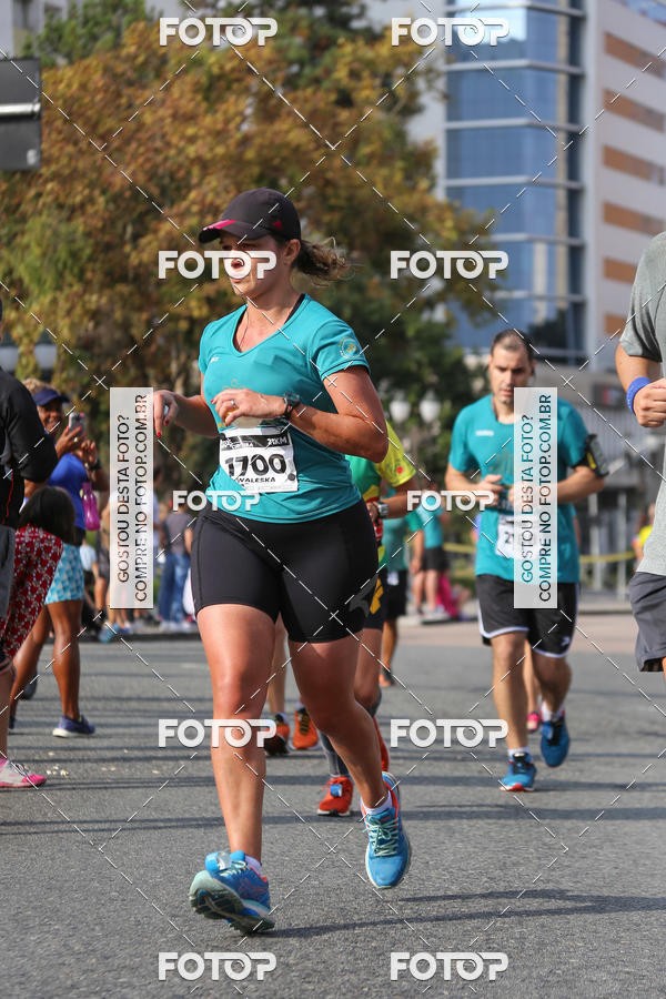 Buy your photos of the eventMeia Maratona Internacional de Curitiba 2018 on Fotop