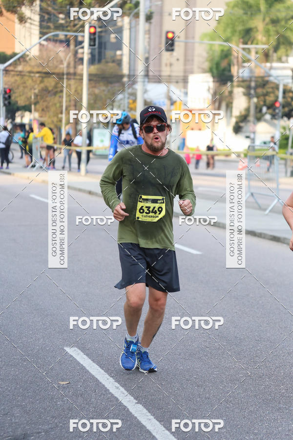Buy your photos of the eventMeia Maratona Internacional de Curitiba 2018 on Fotop