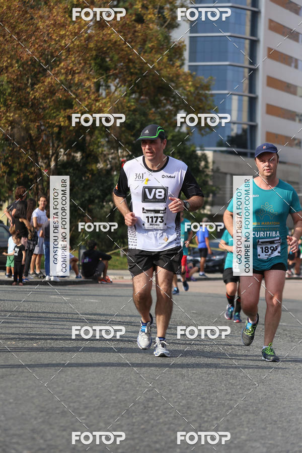 Buy your photos of the eventMeia Maratona Internacional de Curitiba 2018 on Fotop