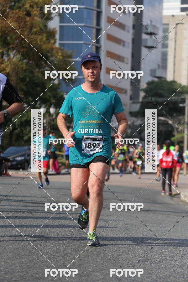 Buy your photos of the eventMeia Maratona Internacional de Curitiba 2018 on Fotop