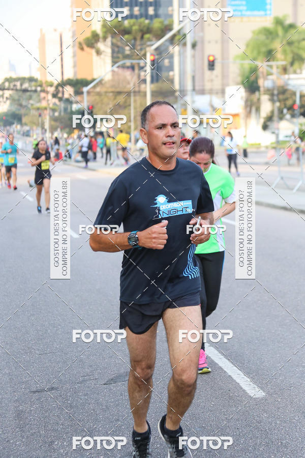 Buy your photos of the eventMeia Maratona Internacional de Curitiba 2018 on Fotop
