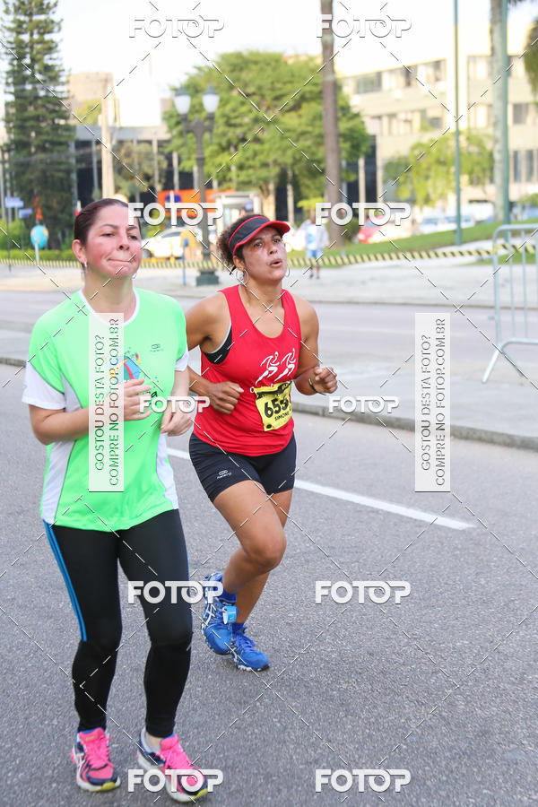 Buy your photos of the eventMeia Maratona Internacional de Curitiba 2018 on Fotop