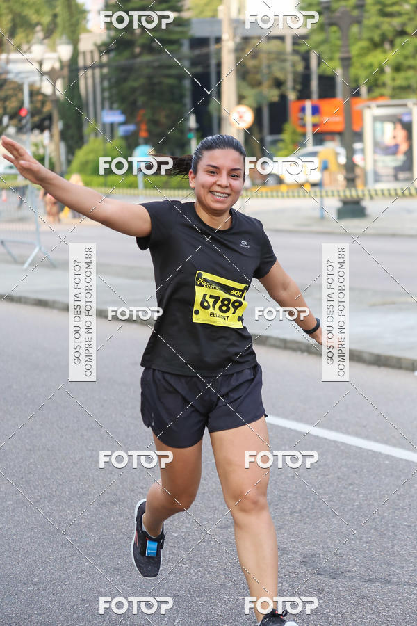 Buy your photos of the eventMeia Maratona Internacional de Curitiba 2018 on Fotop