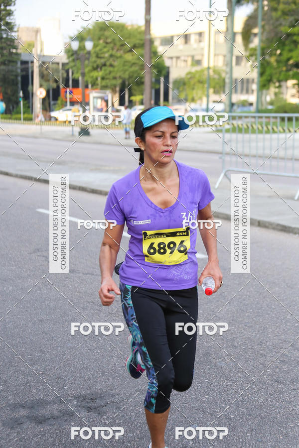 Buy your photos of the eventMeia Maratona Internacional de Curitiba 2018 on Fotop