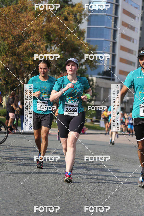 Buy your photos of the eventMeia Maratona Internacional de Curitiba 2018 on Fotop