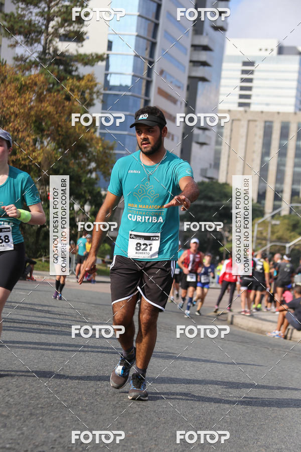 Buy your photos of the eventMeia Maratona Internacional de Curitiba 2018 on Fotop