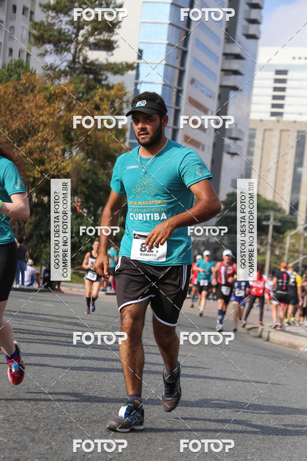 Buy your photos of the eventMeia Maratona Internacional de Curitiba 2018 on Fotop