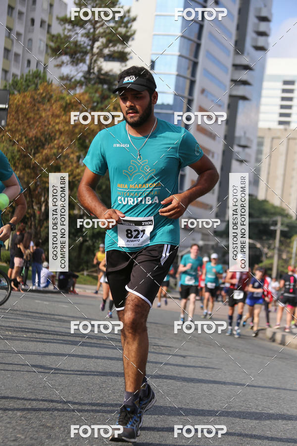 Buy your photos of the eventMeia Maratona Internacional de Curitiba 2018 on Fotop