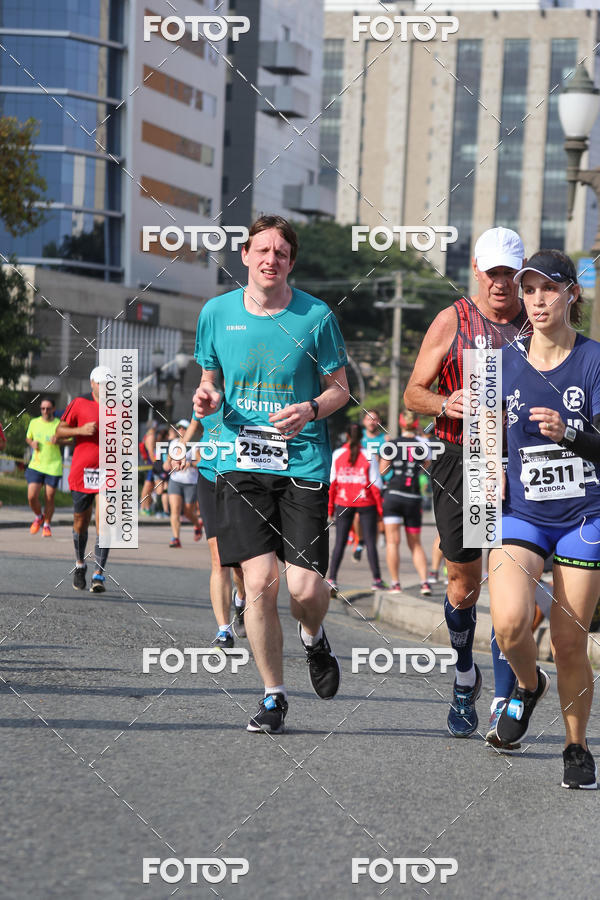 Buy your photos of the eventMeia Maratona Internacional de Curitiba 2018 on Fotop