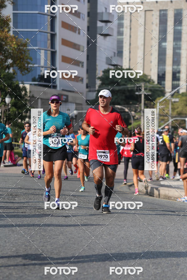 Buy your photos of the eventMeia Maratona Internacional de Curitiba 2018 on Fotop