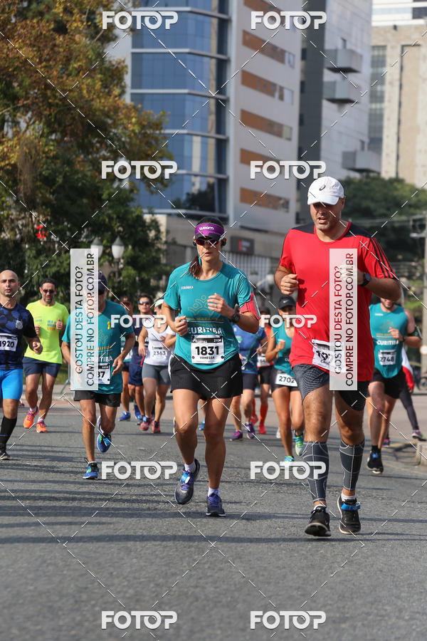 Buy your photos of the eventMeia Maratona Internacional de Curitiba 2018 on Fotop