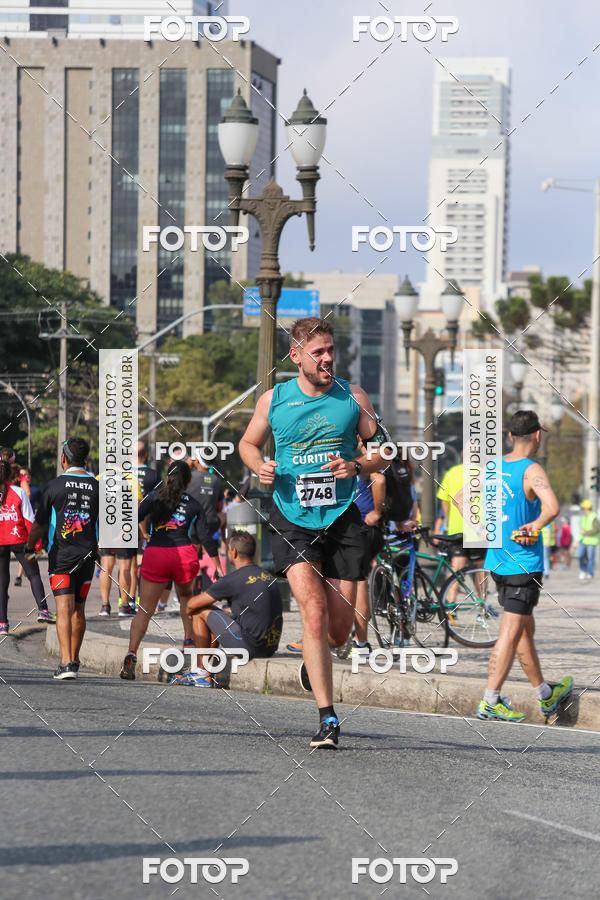 Buy your photos of the eventMeia Maratona Internacional de Curitiba 2018 on Fotop