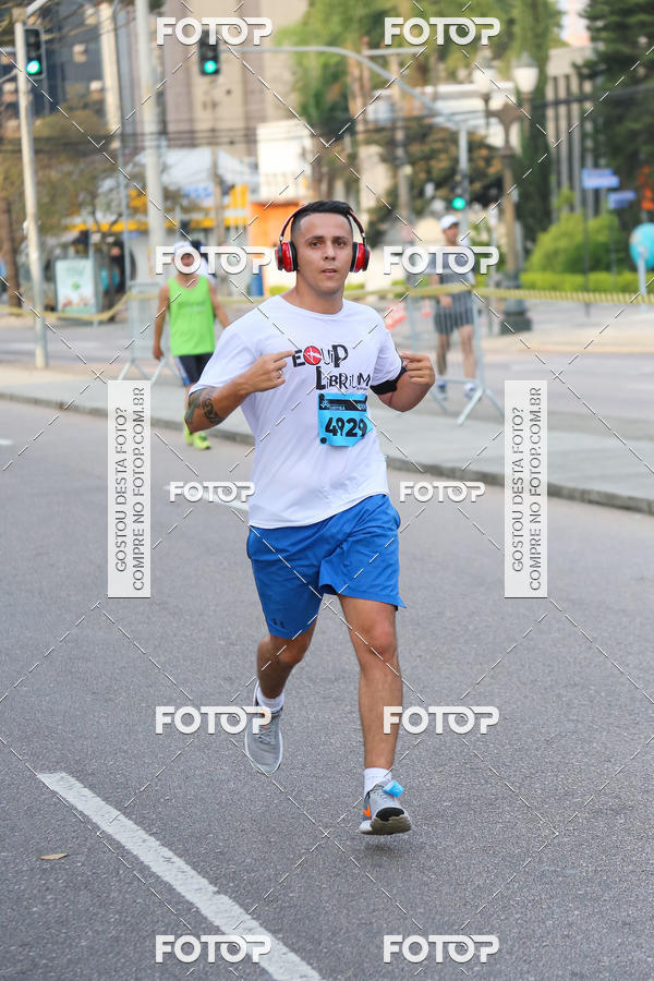 Buy your photos of the eventMeia Maratona Internacional de Curitiba 2018 on Fotop
