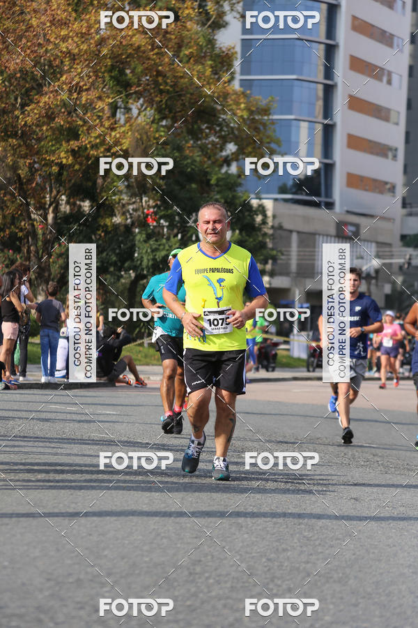 Buy your photos of the eventMeia Maratona Internacional de Curitiba 2018 on Fotop