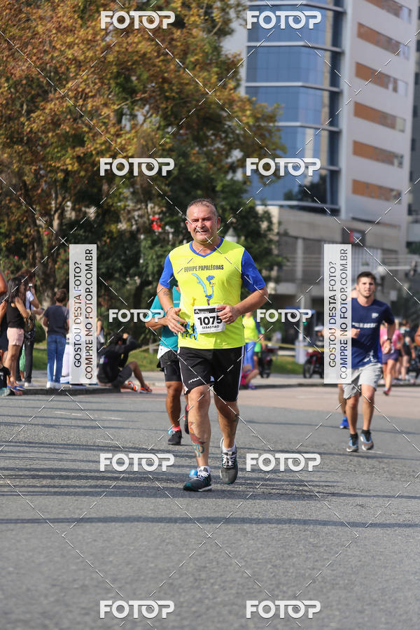 Buy your photos of the eventMeia Maratona Internacional de Curitiba 2018 on Fotop