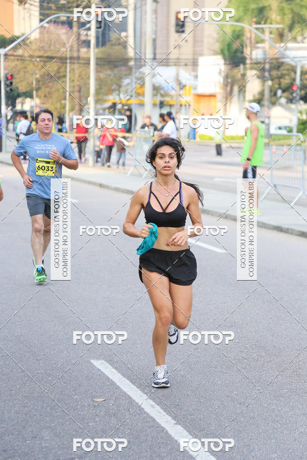 Buy your photos of the eventMeia Maratona Internacional de Curitiba 2018 on Fotop