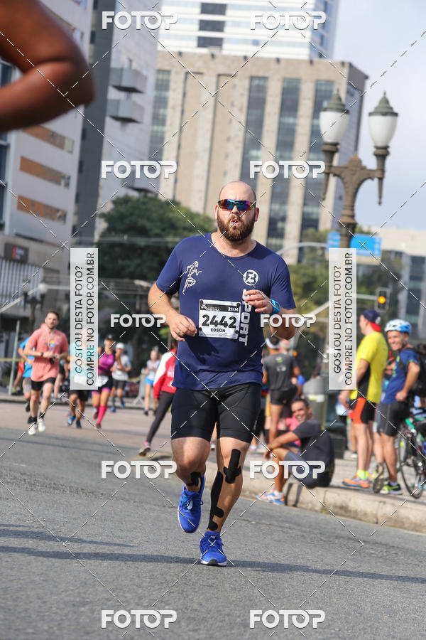Buy your photos of the eventMeia Maratona Internacional de Curitiba 2018 on Fotop