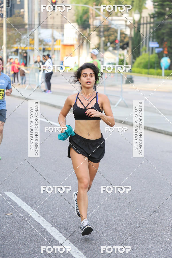 Buy your photos of the eventMeia Maratona Internacional de Curitiba 2018 on Fotop