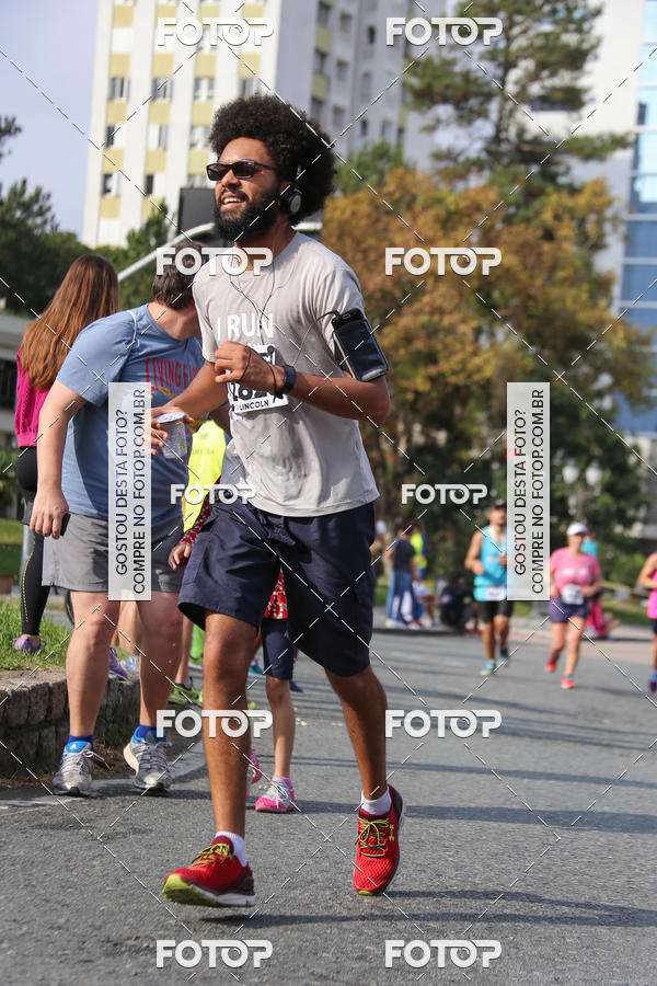 Buy your photos of the eventMeia Maratona Internacional de Curitiba 2018 on Fotop