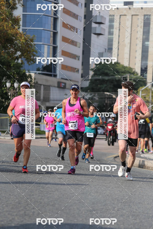 Buy your photos of the eventMeia Maratona Internacional de Curitiba 2018 on Fotop
