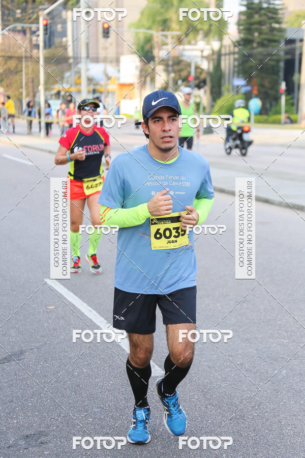 Buy your photos of the eventMeia Maratona Internacional de Curitiba 2018 on Fotop