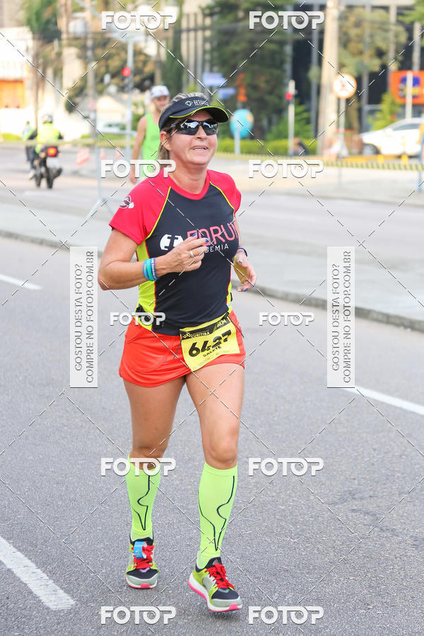 Buy your photos of the eventMeia Maratona Internacional de Curitiba 2018 on Fotop