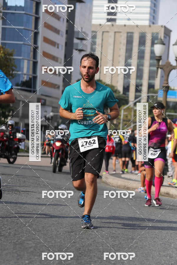 Buy your photos of the eventMeia Maratona Internacional de Curitiba 2018 on Fotop