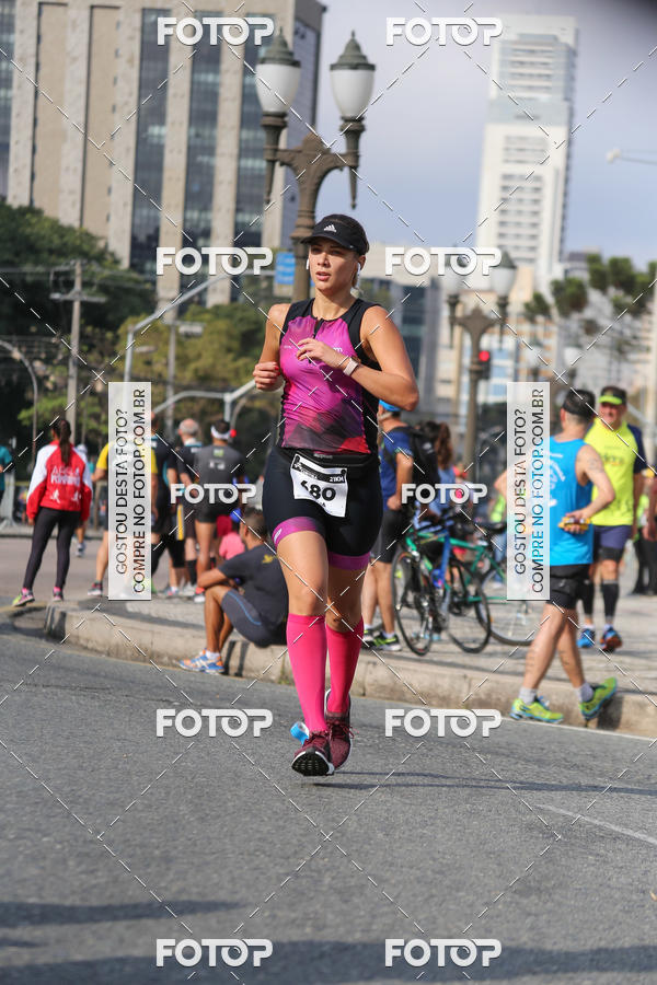 Buy your photos of the eventMeia Maratona Internacional de Curitiba 2018 on Fotop